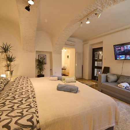 Downtown Secret Apartment Zagreb Bagian luar foto
