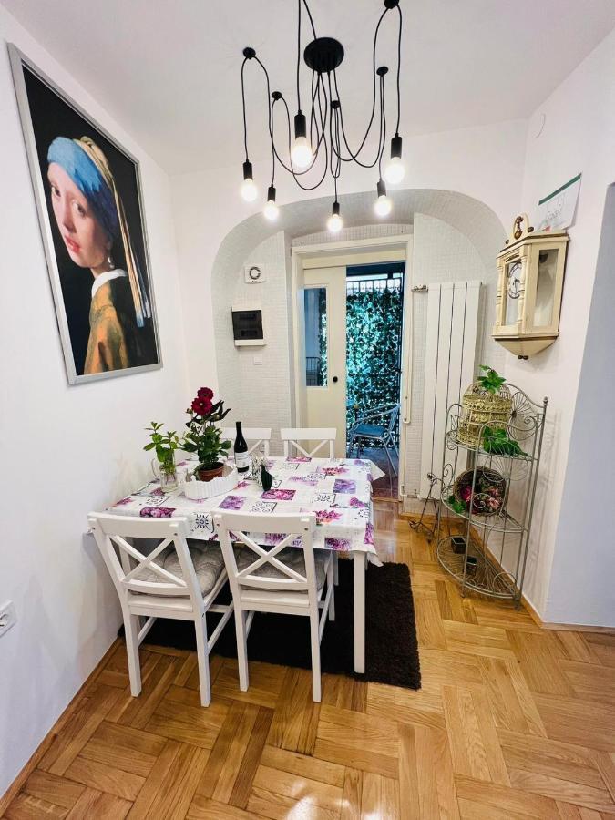 Downtown Secret Apartment Zagreb Bagian luar foto