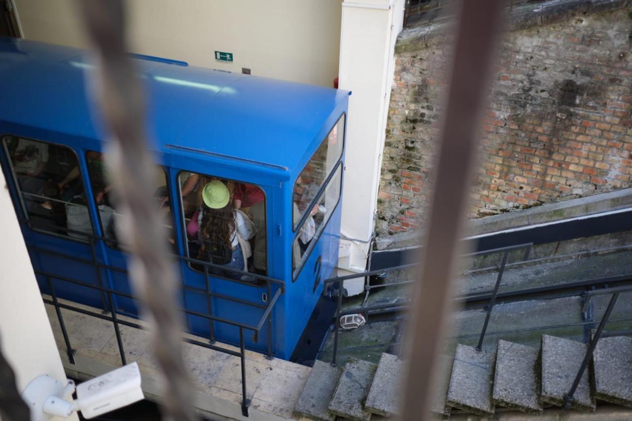 Downtown Secret Apartment Zagreb Bagian luar foto