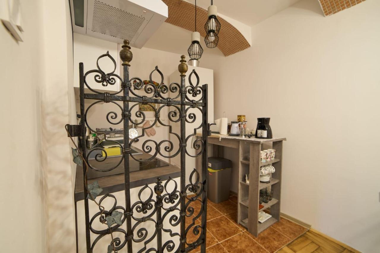 Downtown Secret Apartment Zagreb Bagian luar foto